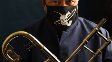 Papo Vázquez Mighty Pirates Troubadours